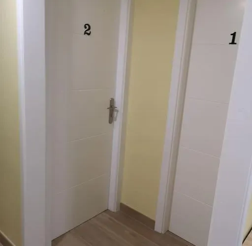 Piso Completo Grande 6 Habitaciones, 13 Plazas Apartament