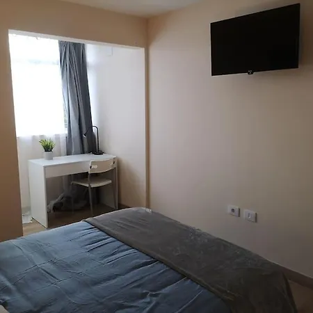 Apartamento Piso Completo Grande 6 Habitaciones, 13 Plazas *