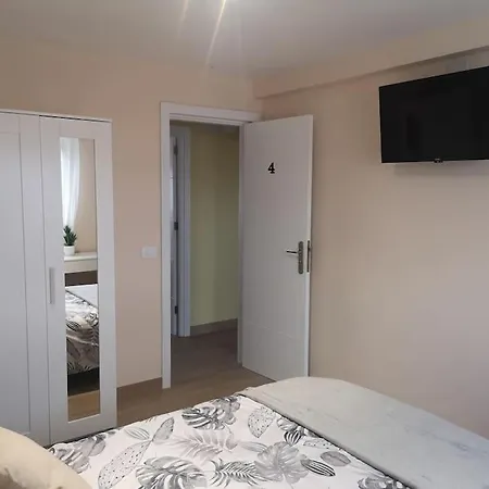 Piso Completo Grande 6 Habitaciones, 13 Plazas Apartamento La Laguna (Tenerife)