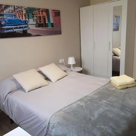 Piso Completo Grande 6 Habitaciones, 13 Plazas Apartamento *