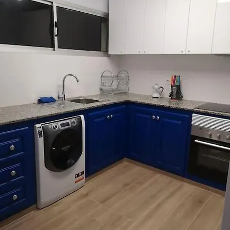 Piso Completo Grande 6 Habitaciones, 13 Plazas * La Laguna (Tenerife)