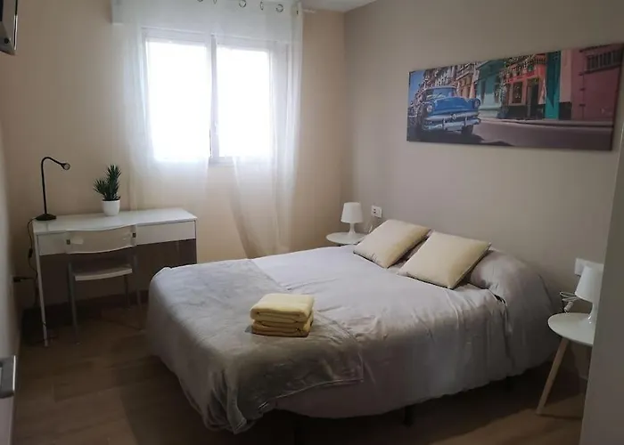 Piso Completo Grande 6 Habitaciones, 13 Plazas Сан-Кристобаль-де-Ла-Лагуна