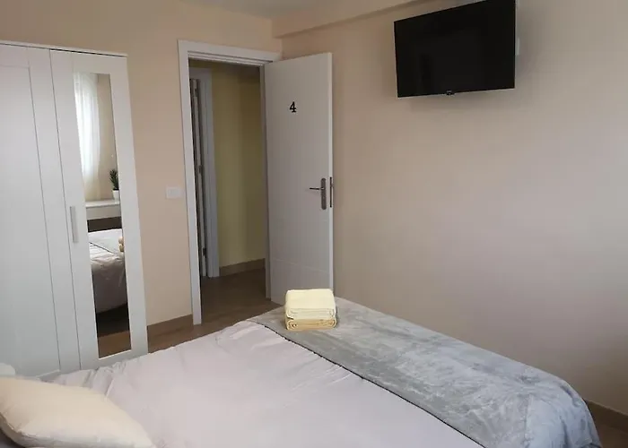 Piso Completo Grande 6 Habitaciones, 13 Plazas Апартаменты *